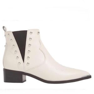 Marc Fisher Yente/Cowboy Chelsea Boot